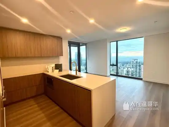 33xx 5987 WILSON AVENUE, Burnaby BC V5H 0L7
