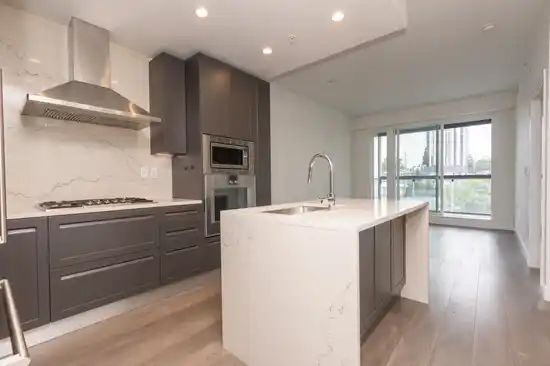 305 5733 ALBERTA STREET, Vancouver BC V5Y 0M3