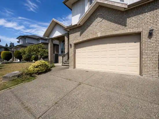 15773 82A AVENUE, Surrey BC V4N 0R6