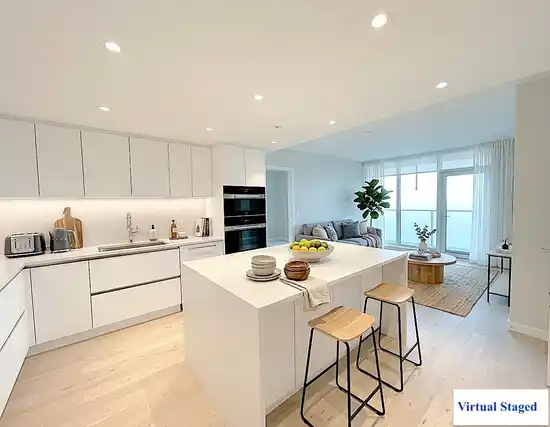 15xx 485 42ND W, Vancouver BC V5Y 0R6