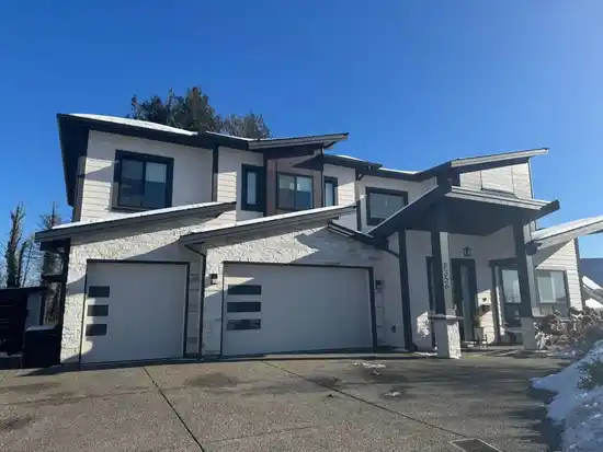 Suite 8356 MCTAGGART ST, Mission BC V2V 6S6