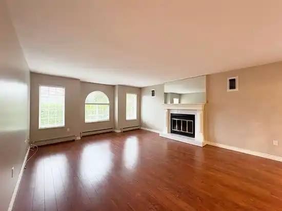 Upper 5225 CANADA WAY, Burnaby BC V5E 3N4