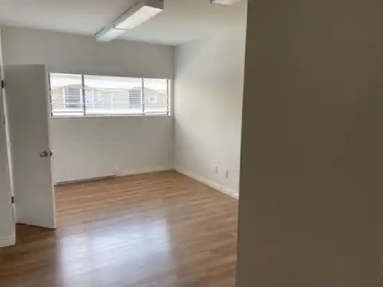 12 650 CLYDE AVENUE, West Vancouver BC V7T 1E2