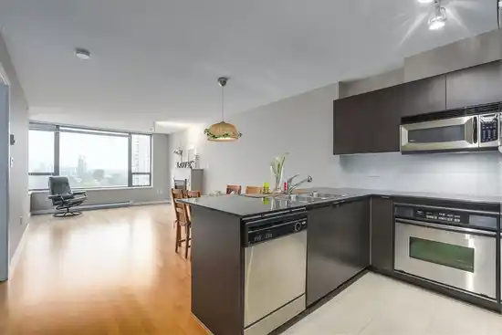 1207 4178 DAWSON STREET, Burnaby BC V5C 0A1