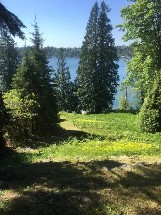 3707 DOLLARTON HWY GARDEN, North Vancouver BC V7G 1A1