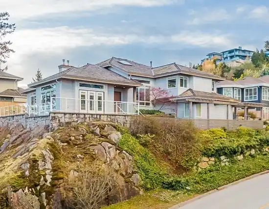 4751 HEADLAND DRIVE, West Vancouver BC V7W 3H6