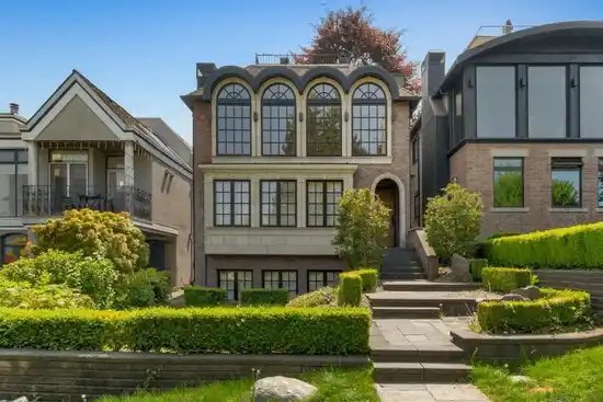 4588 W 2ND AVENUE, Vancouver BC V6R 1K9
