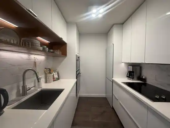 102 985 W 10TH AVENUE, Vancouver BC V5Z 1L9