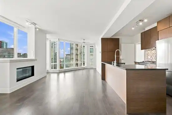 2005 565 SMITHE STREET, Vancouver BC V6B 0E4