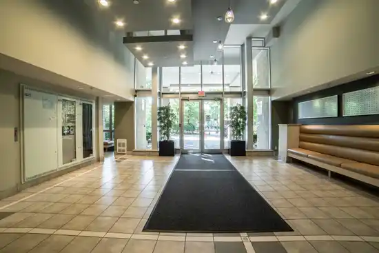 21F 3663 CROWLEY DRIVE, Vancouver BC V5R 6H4