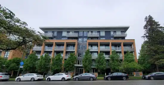 6933 CAMBIE STREET, Vancouver BC V6P 0J1