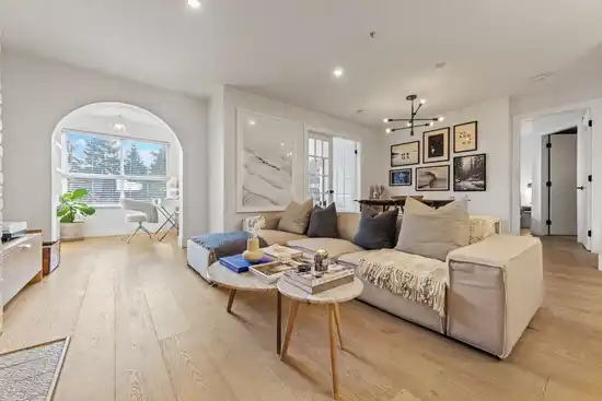 2680 W 4TH AVENUE, Vancouver BC V6K 4S3
