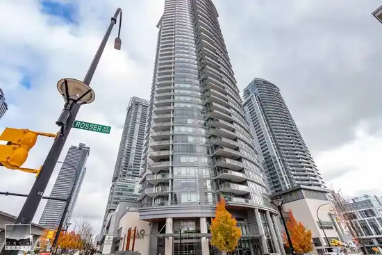 708 2008 ROSSER AVENUE, Burnaby BC V5C 0H8