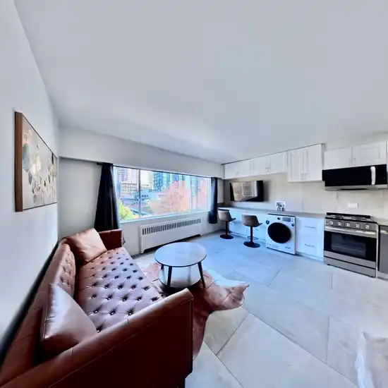 201 1540 HARO STREET, Vancouver BC V6G 1G6