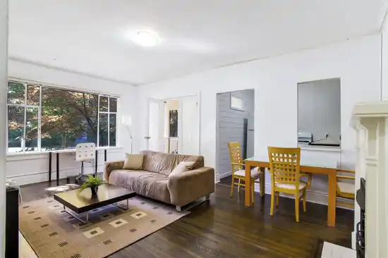 8 935 JERVIS STREET, Vancouver BC V6E 2B5