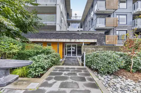 506 221 E 3RD, North Vancouver BC V7L 1E7