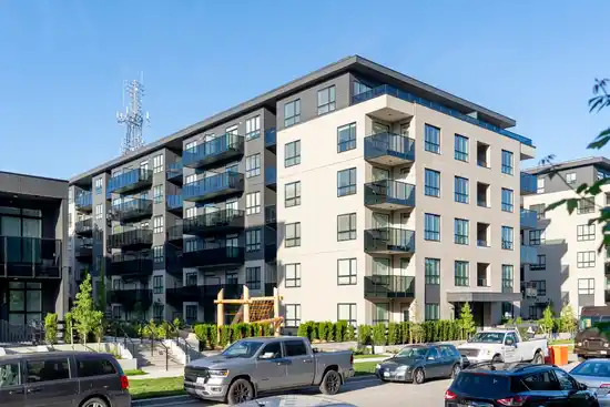 407 15735 85 AVENUE, Surrey BC V4N 6W8