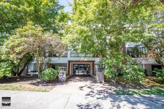 203 1877 WEST 5TH STREET, Vancouver BC V6J 1P5