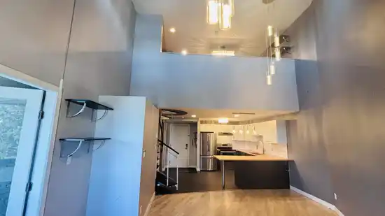 A421 2099 LOUGHEED HIGHWAY, Port Coquitlam BC V3B 1A8
