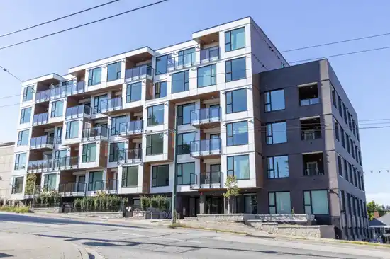 5399 JOYCE, Vancouver BC V5R 4H3