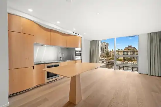 60X 1568 ALBERNI STREET, Vancouver BC V6G 0E3
