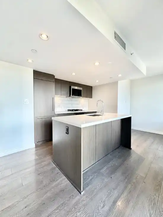 5XX 8189 CAMBIE STREET, Vancouver BC V6P 0G6