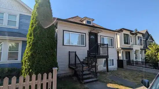 3775 FLEMING STREET, Vancouver BC V5N 3W1