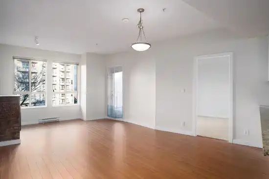 207 225 FRANCIS WAY, New Westminster BC V3L 0G1