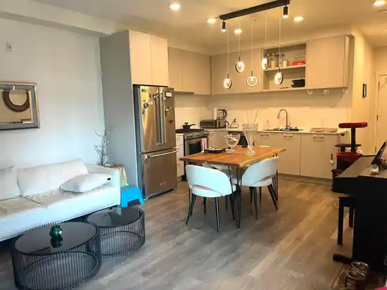 301 721 ANSKAR COURT, Coquitlam BC V3H 0L4