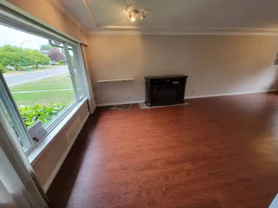 8374 11TH AVENUE, Burnaby BC V3N 2P4