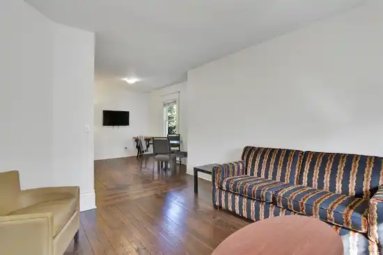 2 1517 COMOX STREET, Vancouver BC V6G 1P3