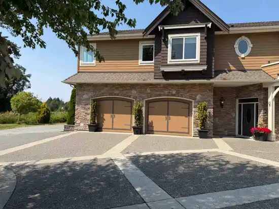 Coach house-31xx 216 STREET, Langley BC V2Z 2E6