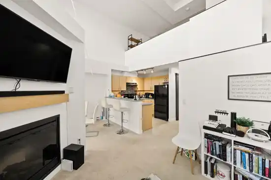 432 10838 CITY PKWY DRIVE, Surrey BC V3T 0C2