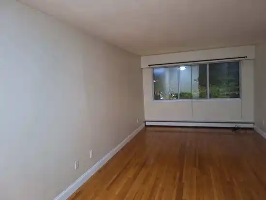 1404 E 57TH AVENUE, Vancouver BC V5P 2A9