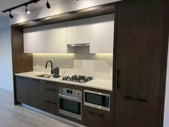 3xx 5189 EARLES STREET, Vancouver BC V5R 0M7
