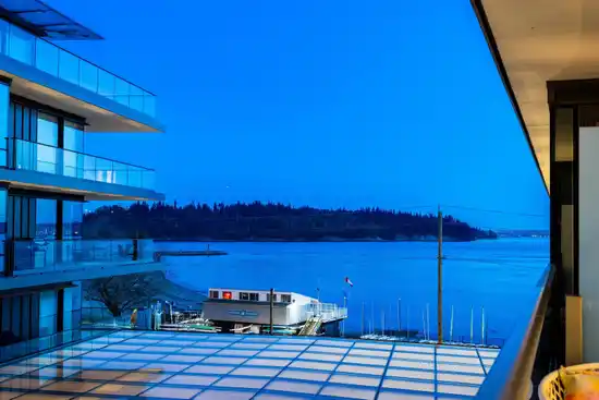 402 1355 BELLEVUE AVENUE, West Vancouver BC V7T 0B4