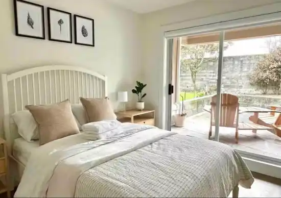2nd Floor 1119 VIDAL STREET, White Rock BC V4B 3T4