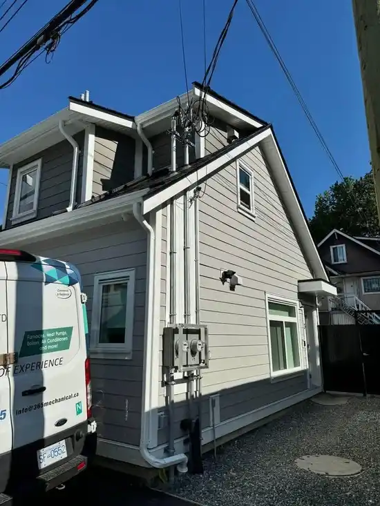 3-165 W 17TH AVENUE, Vancouver BC V5Y 1Z7
