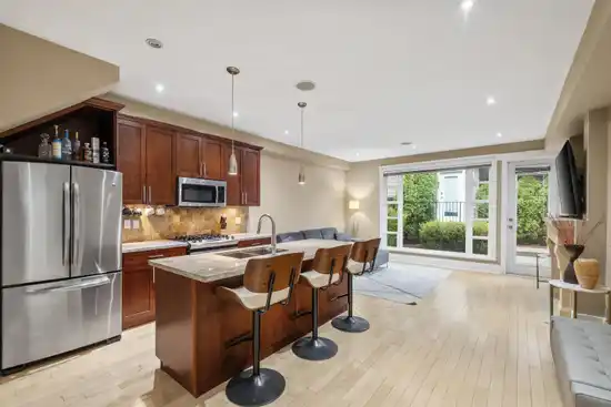 1620 ST. ANDREWS AVENUE, North Vancouver BC V7L 3L6
