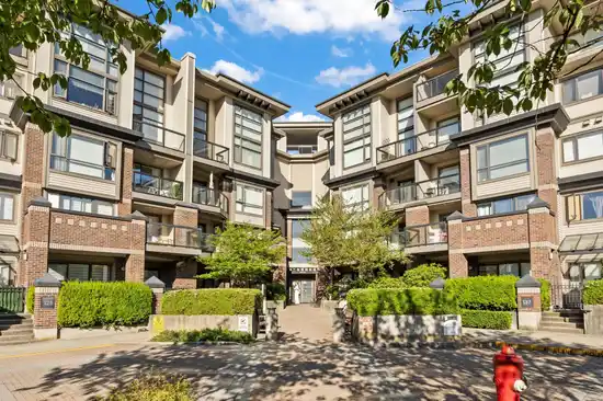 432 10838 CITY PKWY DRIVE, Surrey BC V3T 0C2
