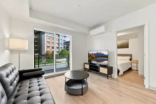 224 1529 OXFORD, North Vancouver BC V7J 0G2