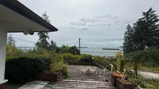 3863 MARINE DRIVE, West Vancouver BC V7V 1N3