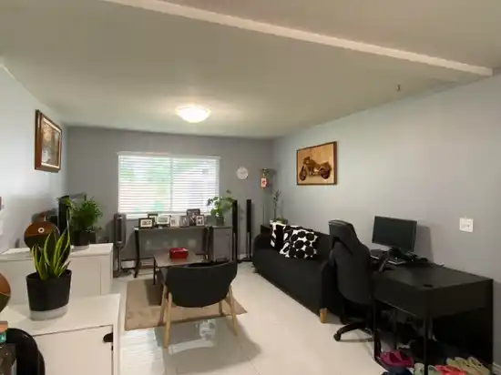 8800 160A STREET, Surrey BC V4N 2Z1