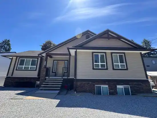 Upper 21292 123 AVE, Maple Ridge BC V2X 5K9