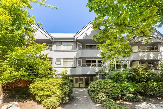 301 925 W.10TH AVENUE, Vancouver BC V5Z 1L9
