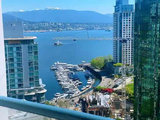 1704 1415 WEST GEORGIA STREET, Vancouver BC V6E 2Y3