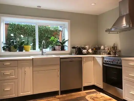 329 W 23RD AVENUE, North Vancouver BC V7M 2B6
