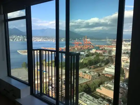 3604 128 W CORDOVA, Vancouver BC V6B 0E6
