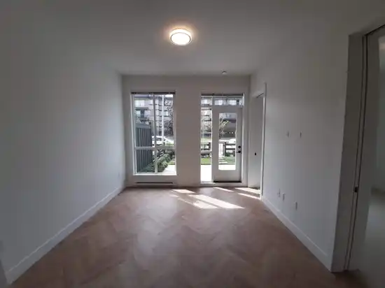 110 10168 149 STREET, Surrey BC V3R 0E9