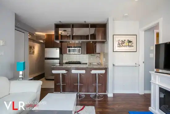 1702 1010 RICHARDS STREET, Vancouver BC V6B 1G2